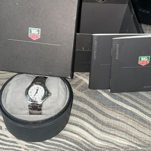 Tag Heuer watch women’s